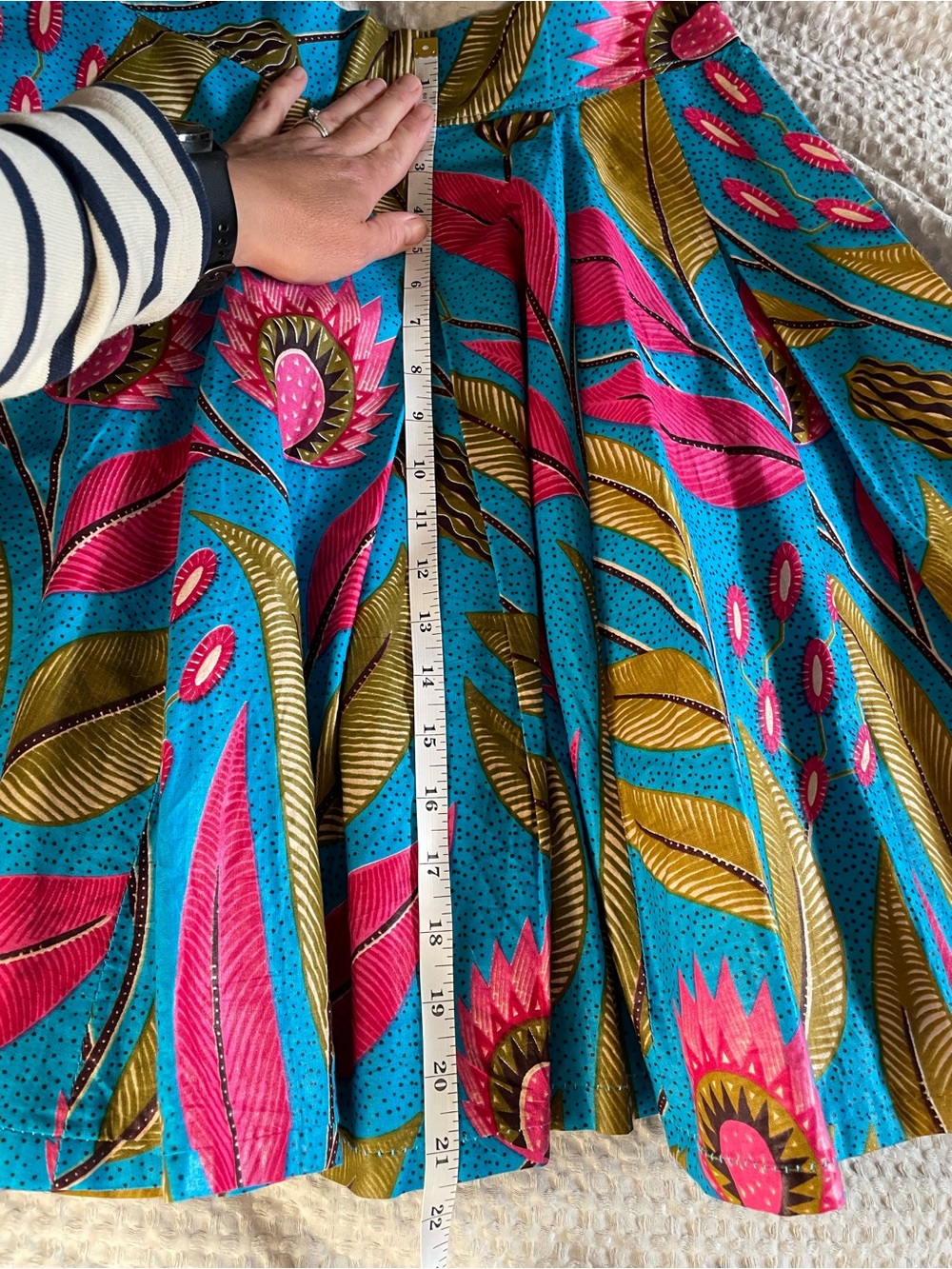 ✨ Francis + Benedict Vibrant African Wax Print Skirt – Size S ✨ - Picture 7 of 7